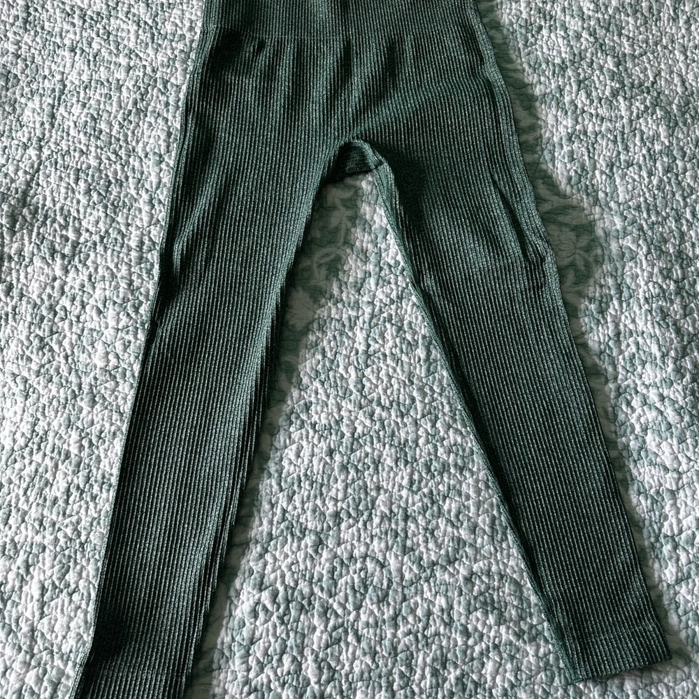 Ryderwear - Rib Seamless Leggings - Green Marl - M - NWOT